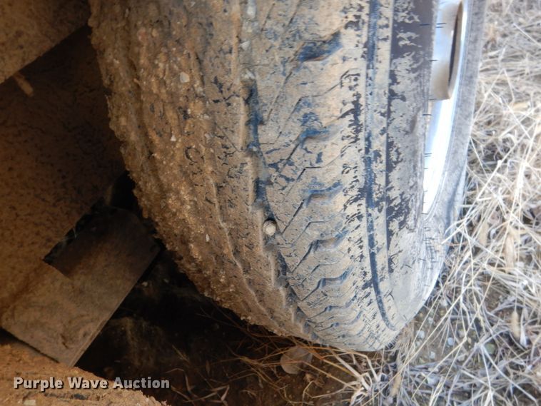 image for item GW9665 1994 Timberwolf 848GNTBI enclosed cargo trailer