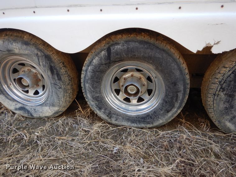 image for item GW9665 1994 Timberwolf 848GNTBI enclosed cargo trailer