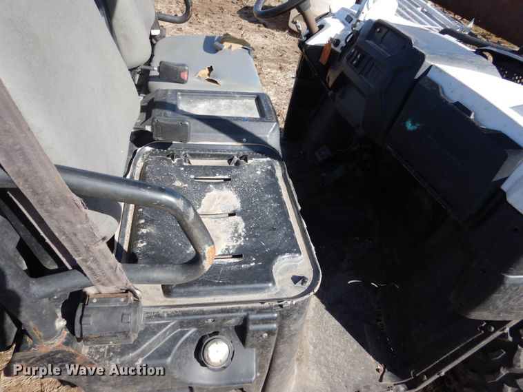 image for item GW9678 Bobcat 3400 utility vehicle