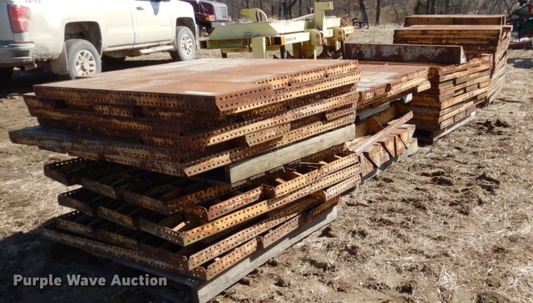 image for item GW9683 Pan forms