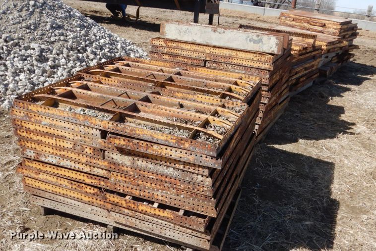 image for item GW9683 Pan forms