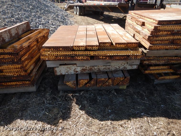 image for item GW9683 Pan forms