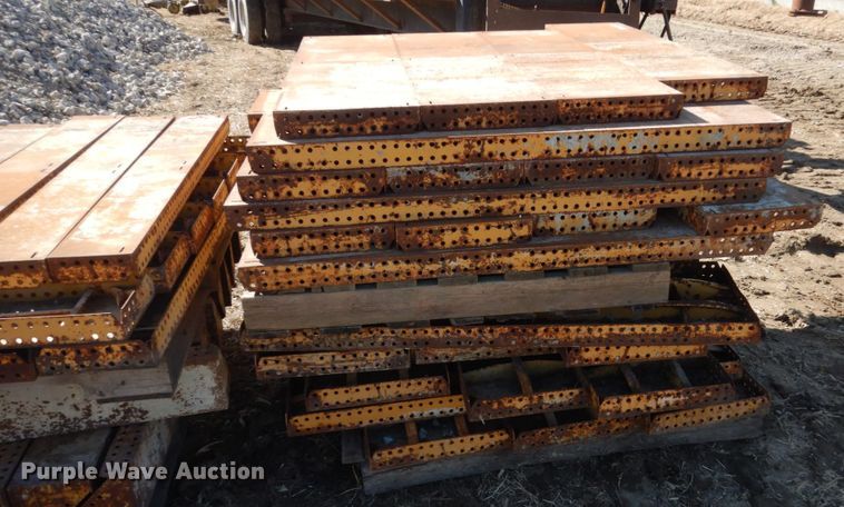 image for item GW9683 Pan forms