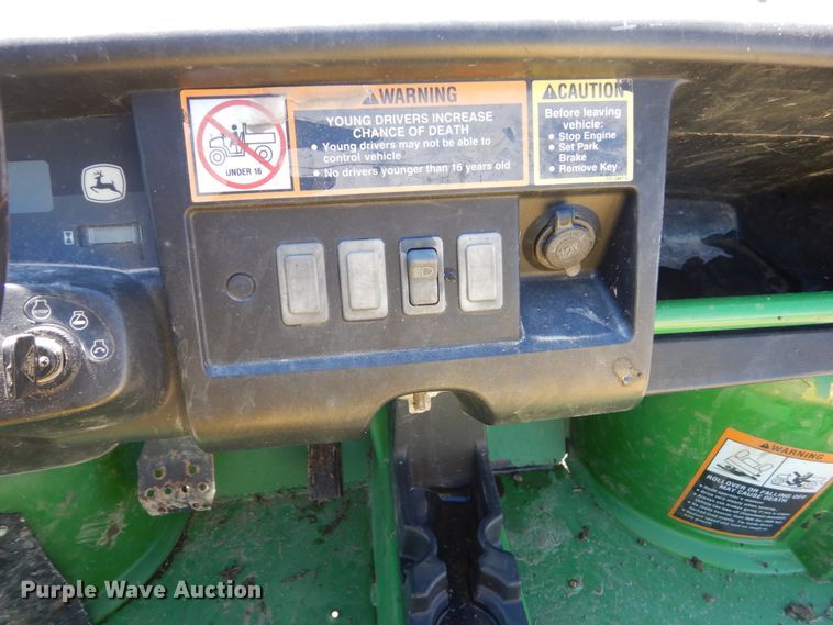 image for item GW9692 John Deere Gator HPX utility vehicle