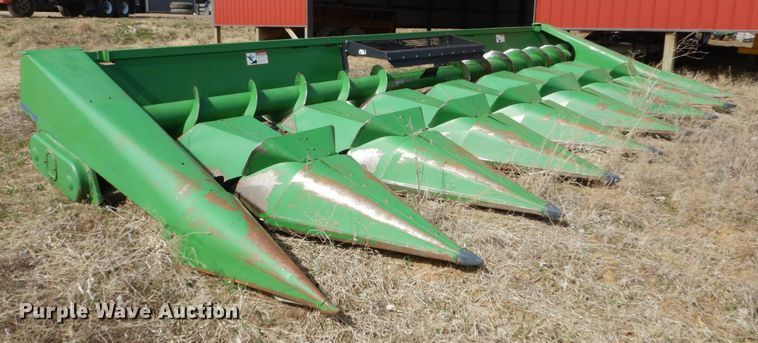 image for item GW9695 John Deere 844 corn head