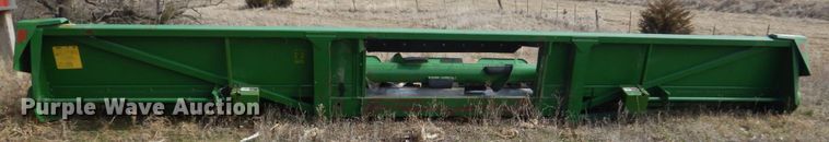 image for item GW9695 John Deere 844 corn head