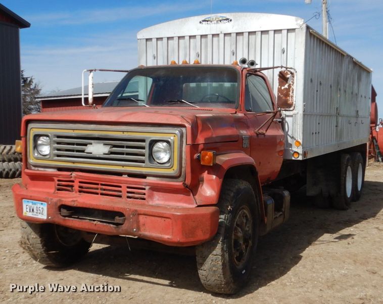 image for item GW9696 1979 Chevrolet C70 grain truck