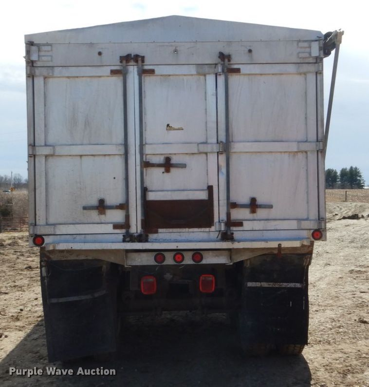 image for item GW9696 1979 Chevrolet C70 grain truck