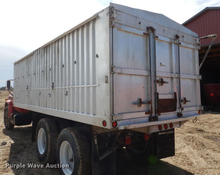 image for item GW9696 1979 Chevrolet C70 grain truck