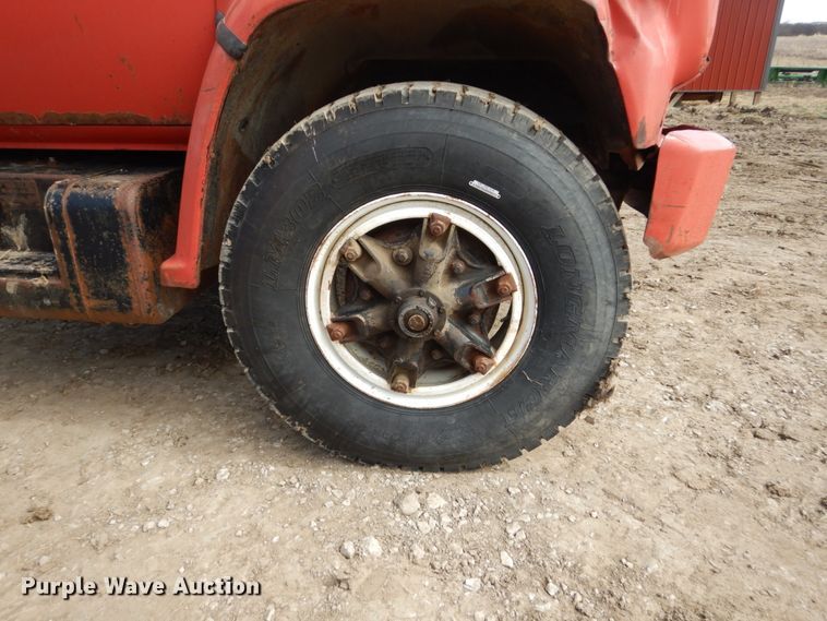 image for item GW9696 1979 Chevrolet C70 grain truck