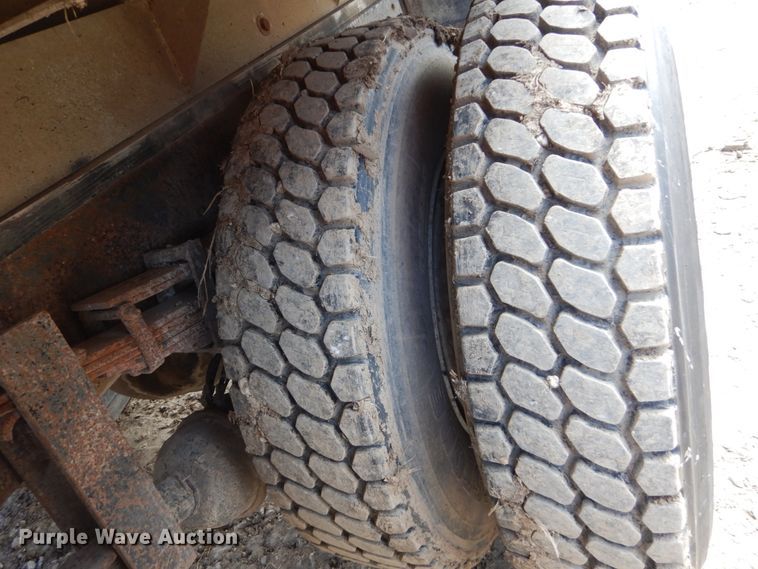 image for item GW9696 1979 Chevrolet C70 grain truck