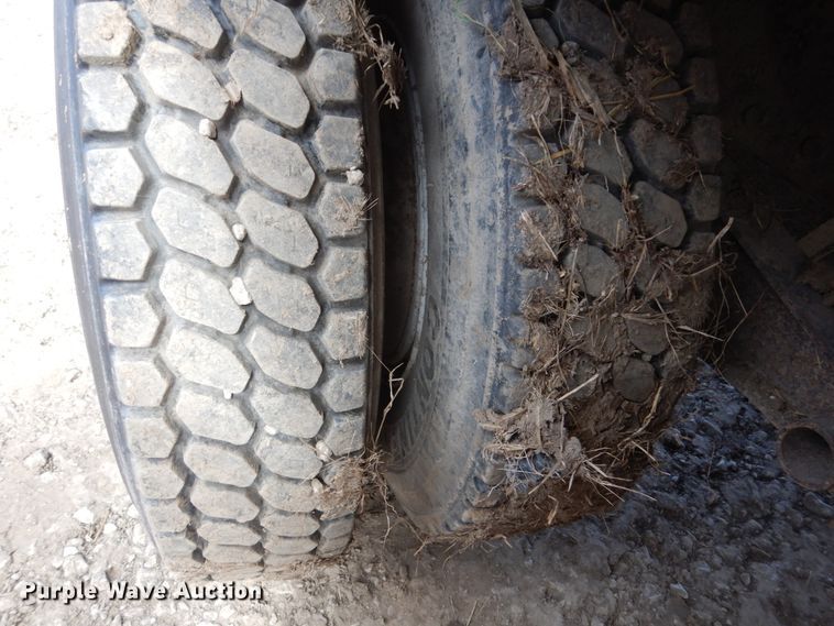 image for item GW9696 1979 Chevrolet C70 grain truck