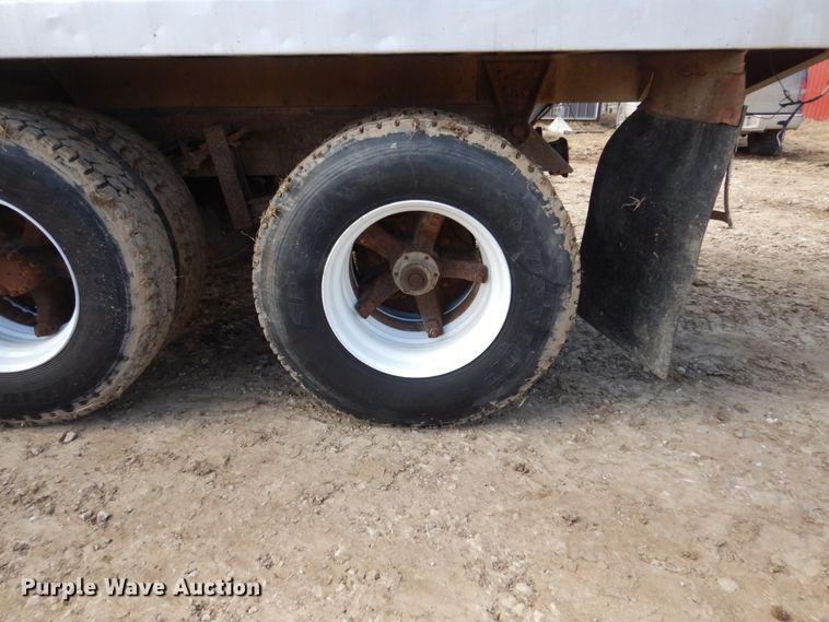 image for item GW9696 1979 Chevrolet C70 grain truck