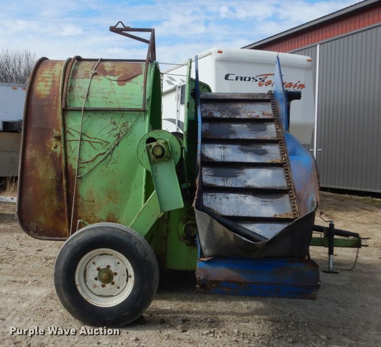 image for item GW9697 Ag Bagger G680 grain bagger