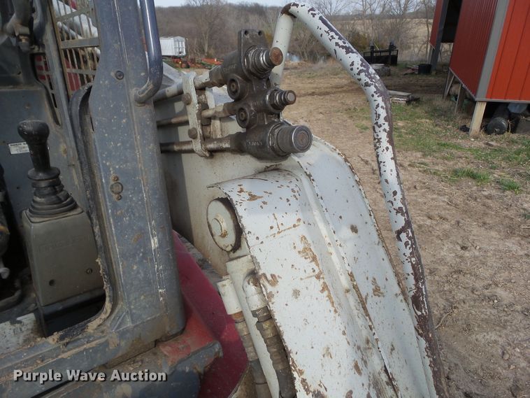 image for item GW9980 2007 Takeuchi TL140  skid steer