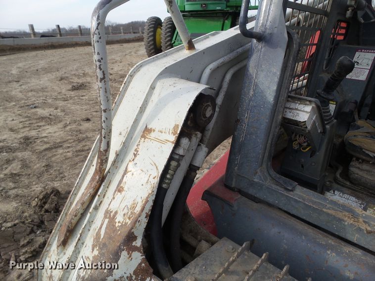 image for item GW9980 2007 Takeuchi TL140  skid steer