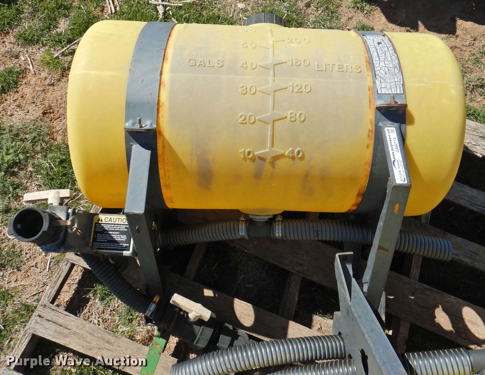 (2) John Deere saddle tanks in Spearman, TX Item GN9774 sold Purple