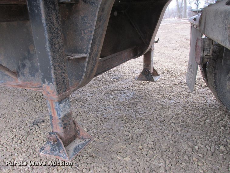 image for item DA8353 2008 Jet drop deck trailer