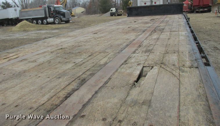 image for item DA8353 2008 Jet drop deck trailer