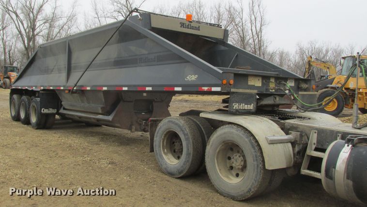 image for item DA8354 2002 Midland MG38MC3000 bottom dump trailer