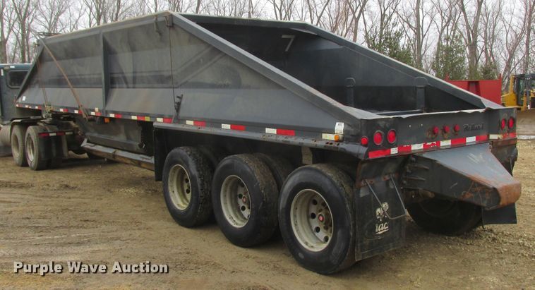 image for item DA8354 2002 Midland MG38MC3000 bottom dump trailer