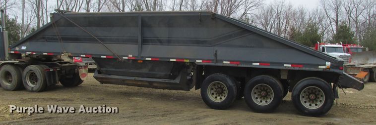 image for item DA8354 2002 Midland MG38MC3000 bottom dump trailer