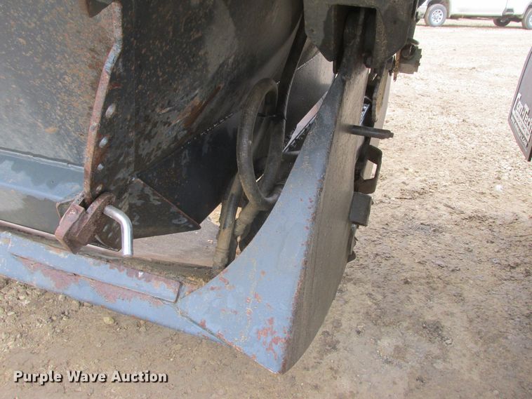 image for item DA8354 2002 Midland MG38MC3000 bottom dump trailer