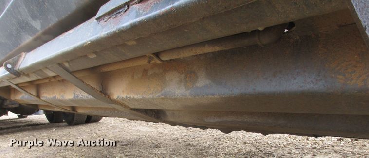 image for item DA8354 2002 Midland MG38MC3000 bottom dump trailer