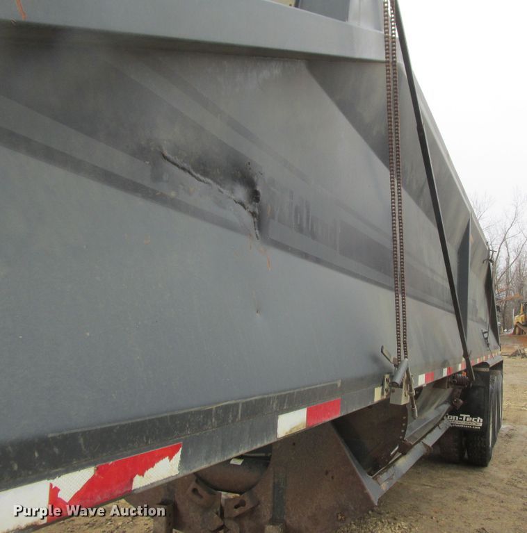 image for item DA8354 2002 Midland MG38MC3000 bottom dump trailer