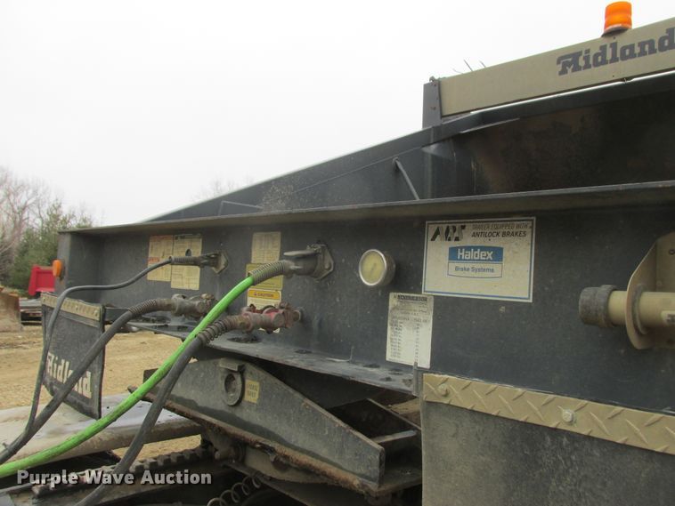 image for item DA8354 2002 Midland MG38MC3000 bottom dump trailer
