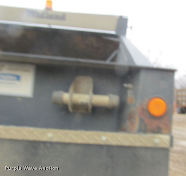 image for item DA8354 2002 Midland MG38MC3000 bottom dump trailer