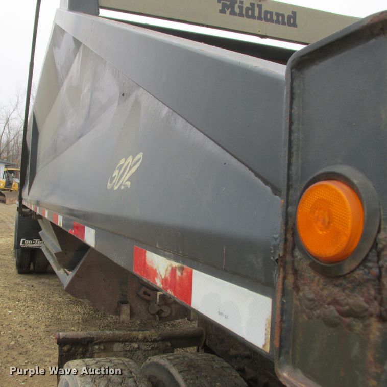 image for item DA8354 2002 Midland MG38MC3000 bottom dump trailer