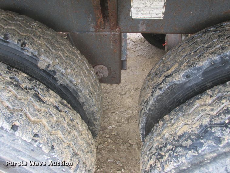 image for item DA8354 2002 Midland MG38MC3000 bottom dump trailer