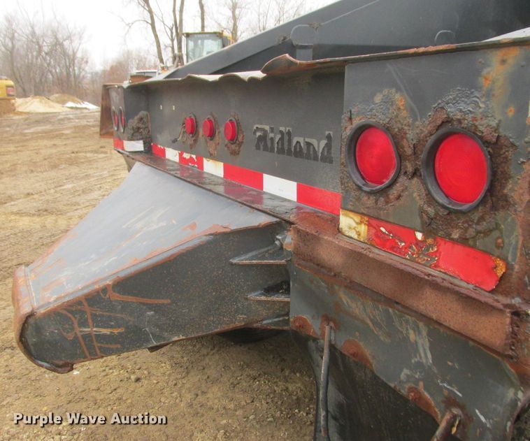 image for item DA8354 2002 Midland MG38MC3000 bottom dump trailer
