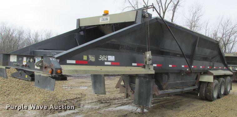 image for item DA8358 2007 Midland MG38TC3000 bottom dump trailer
