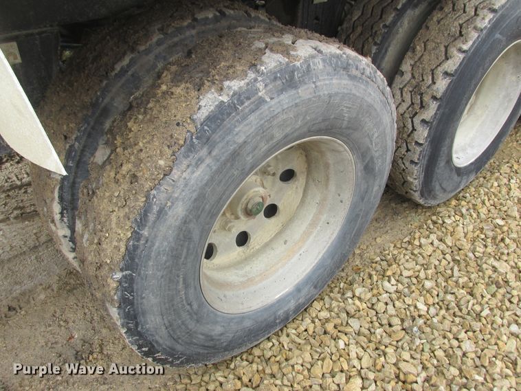 image for item DA8358 2007 Midland MG38TC3000 bottom dump trailer