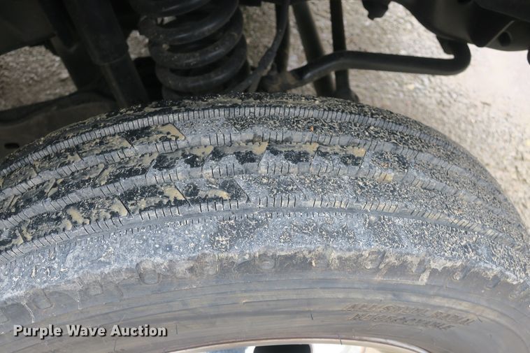 image for item DB10092 2011 Ford F450 Super Duty XLT flatbed truck