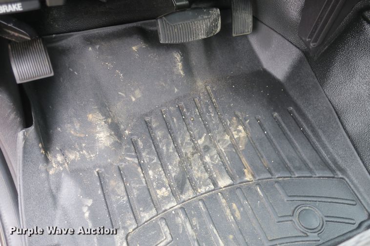 image for item DB10092 2011 Ford F450 Super Duty XLT flatbed truck