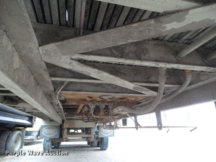 image for item DF0829 2012 MAC TRAR50MF99 walking floor trailer