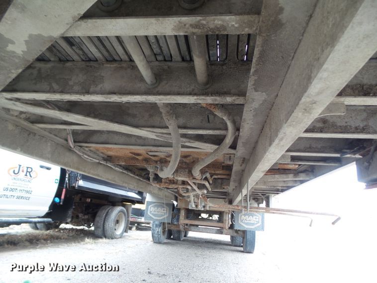 image for item DF0829 2012 MAC TRAR50MF99 walking floor trailer