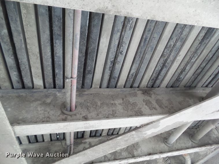 image for item DF0829 2012 MAC TRAR50MF99 walking floor trailer