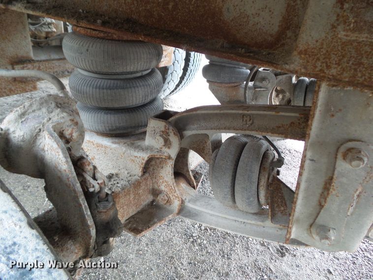 image for item DF0829 2012 MAC TRAR50MF99 walking floor trailer