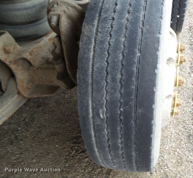 image for item DF0829 2012 MAC TRAR50MF99 walking floor trailer