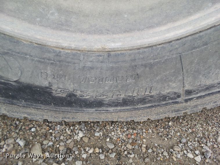 image for item DF0829 2012 MAC TRAR50MF99 walking floor trailer