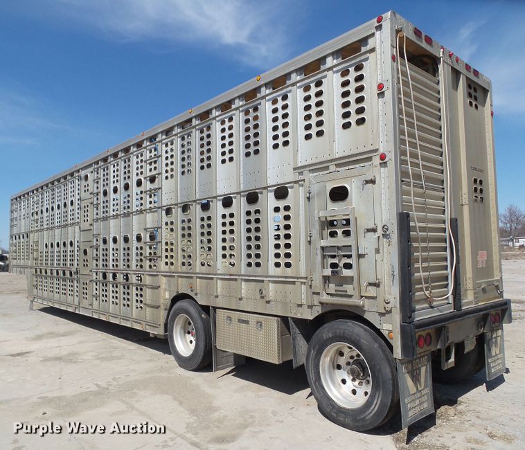 image for item DF0830 2008 Wilson PSDCL-402P livestock trailer
