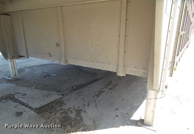 image for item DF0830 2008 Wilson PSDCL-402P livestock trailer