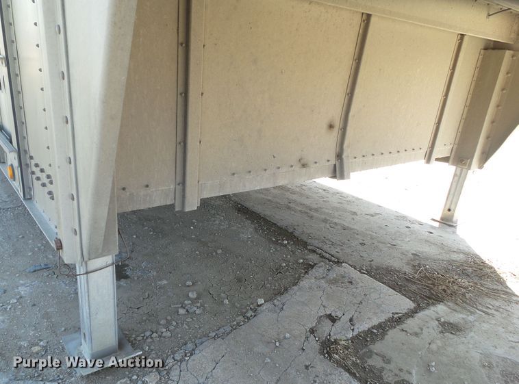 image for item DF0830 2008 Wilson PSDCL-402P livestock trailer