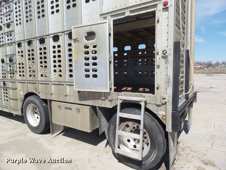 image for item DF0830 2008 Wilson PSDCL-402P livestock trailer