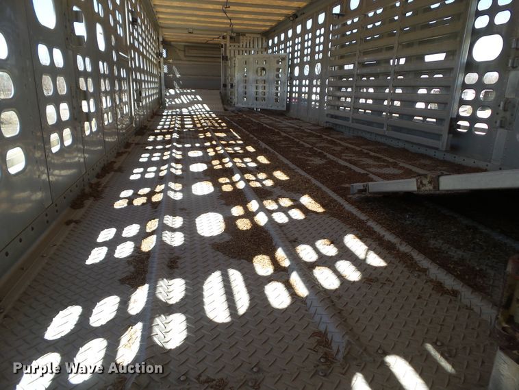 image for item DF0830 2008 Wilson PSDCL-402P livestock trailer