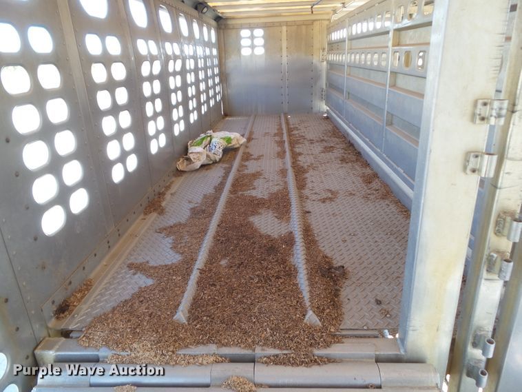 image for item DF0830 2008 Wilson PSDCL-402P livestock trailer